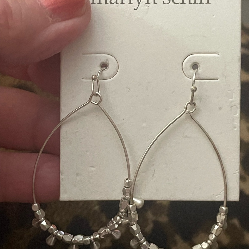 New Marlyn Schiff Silver Beaded Teardrop Hoop Earrings - Picture 2 of 3